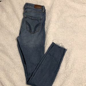 Hollister ripped skinny jeans